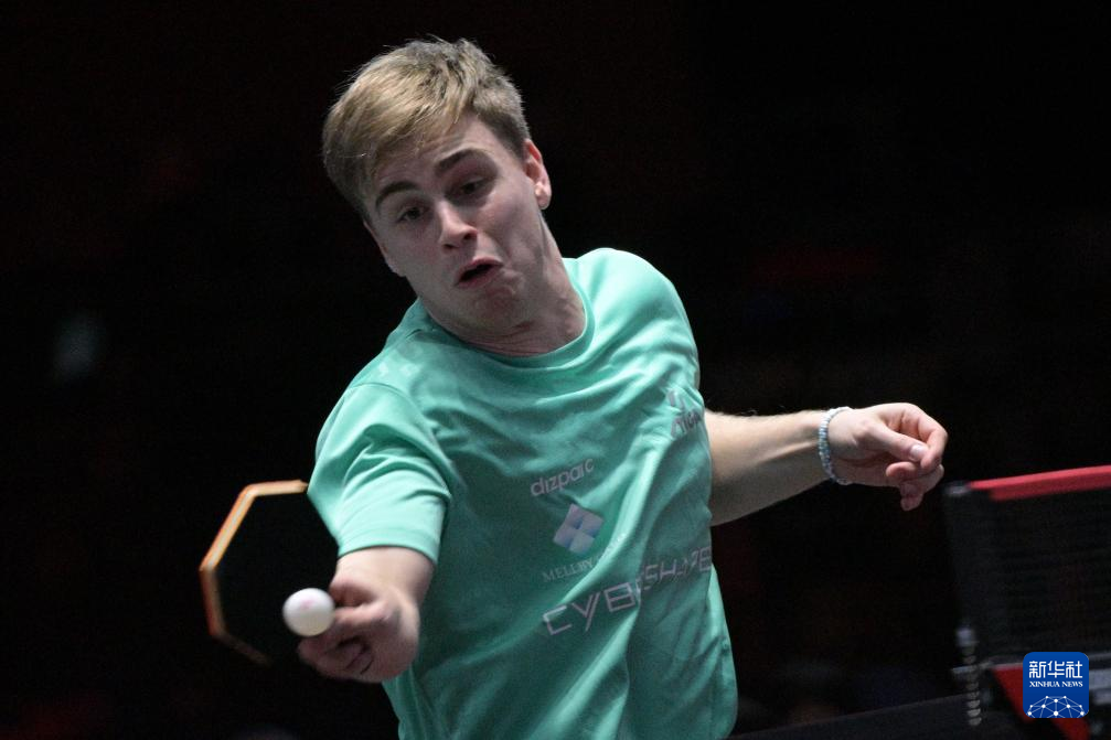 在空中保持 在空中保持