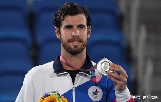 新星的突出 新星的突出